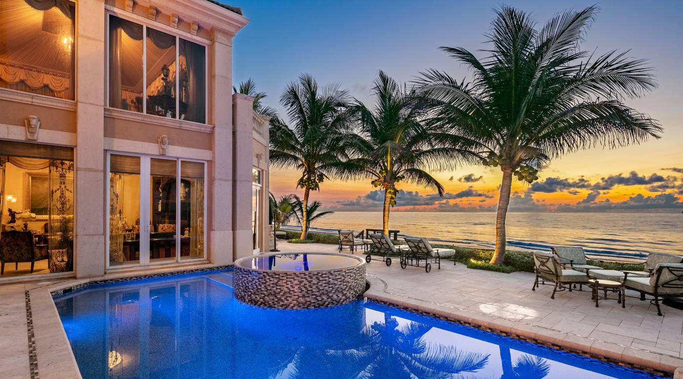 TIMELESS COASTAL CHARM